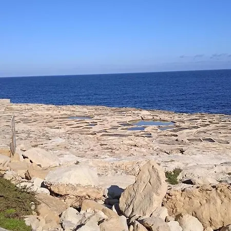 Sunshine Penthouse 2br Heaven With Ac, Terrace & Wifi By 360 Estates Apartment