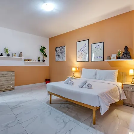 Sunshine Penthouse 2br Heaven With Ac, Terrace & Wifi By 360 Estates Kappara