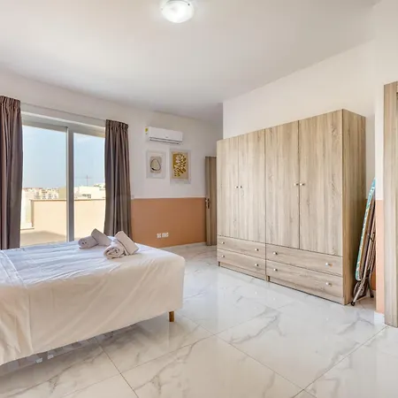 Apartamento Sunshine Penthouse 2br Heaven With Ac, Terrace & Wifi By 360 Estates *