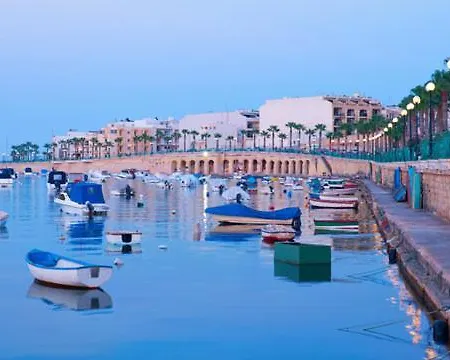 Sunshine Penthouse 2br Heaven With Ac, Terrace & Wifi By 360 Estates Lägenhet Kappara