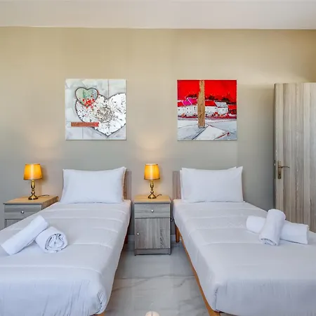 Sunshine Penthouse 2br Heaven With Ac, Terrace & Wifi By 360 Estates Lägenhet Kappara