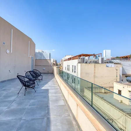 Sunshine Penthouse 2br Heaven With Ac, Terrace & Wifi By 360 Estates Apartamento
