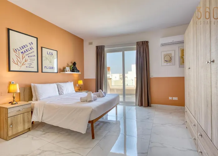 Sunshine Penthouse 2br Heaven With Ac, Terrace & Wifi By 360 Estates Appartement