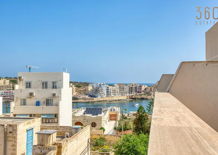 Sunshine Penthouse 2br Heaven With Ac, Terrace & Wifi By 360 Estates